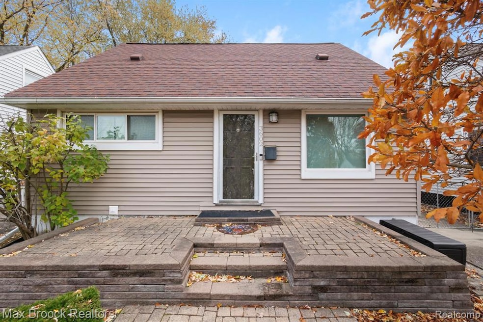 3602 Elmhurst Ave, Royal Oak, MI 48073 - photo 1