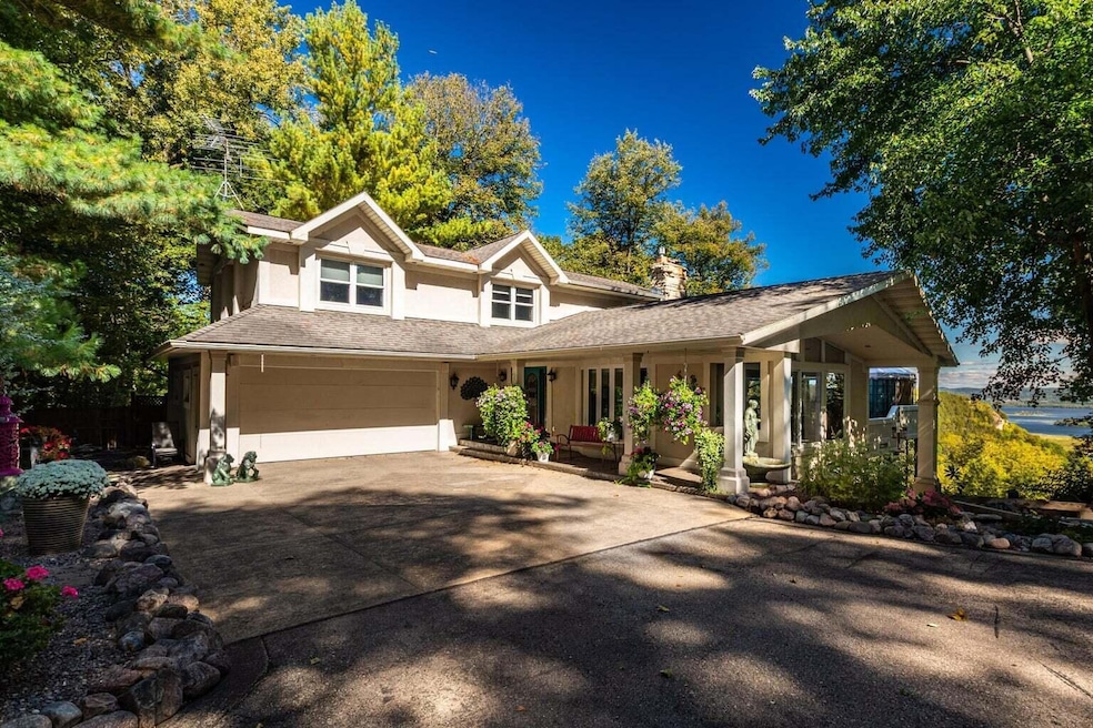 Sold $699,900