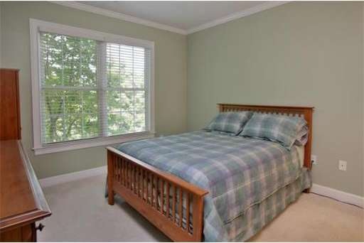 4 Tilden Commons Dr, Quincy, MA 02171 - photo 1