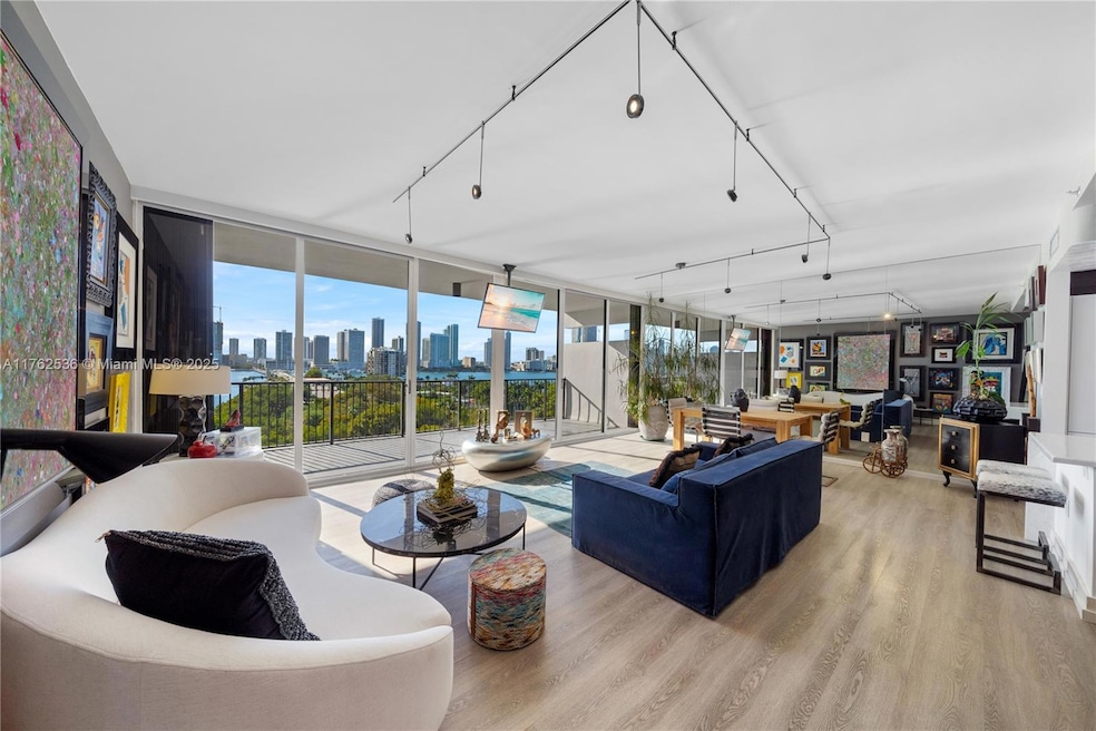 1000 Venetian unit 810, Miami Beach, FL 33139 - photo 1