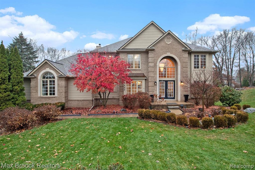 1882 Bay Mt Ln, Commerce Township, MI 48382 - photo 1