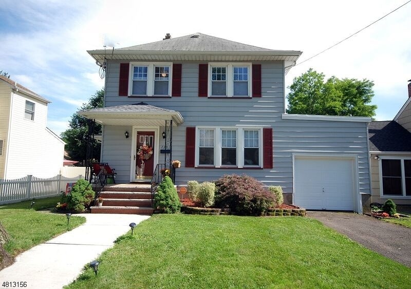 739 2nd St, Dunellen, NJ 08812 - photo 1