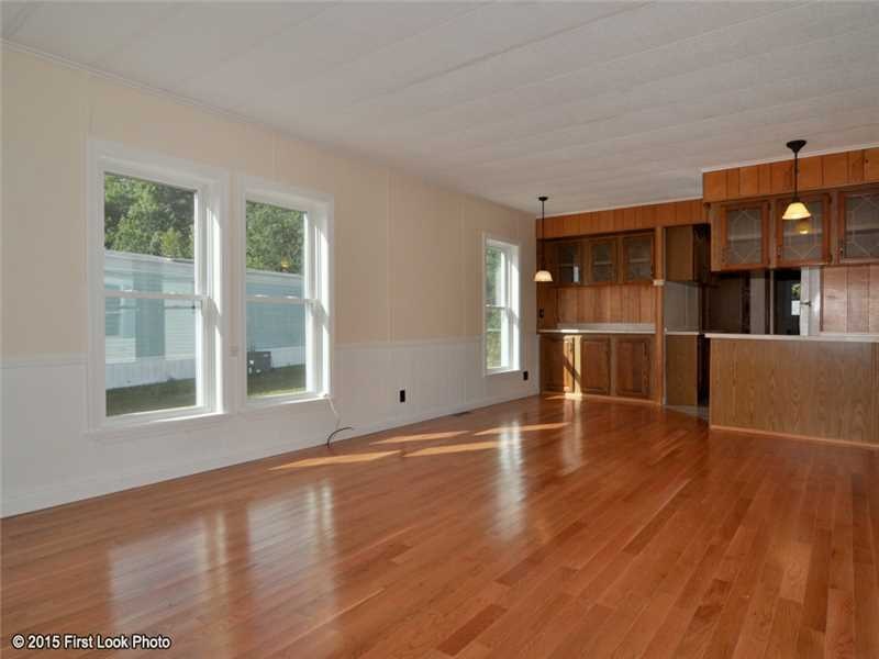 131 Holiday Ct, Wakefield, RI 02879 - photo 1