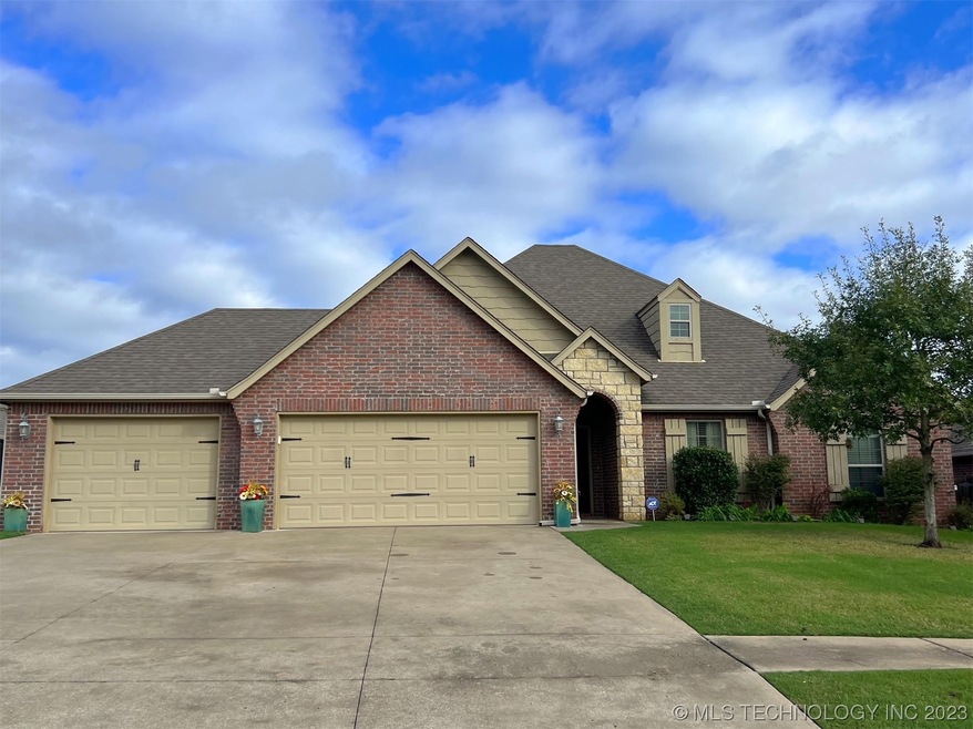 1375 W Keeling Ave, Sapulpa, OK 74066 - photo 1