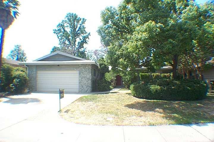 7606 Prescott Way, Sacramento, CA 95823 - photo 1