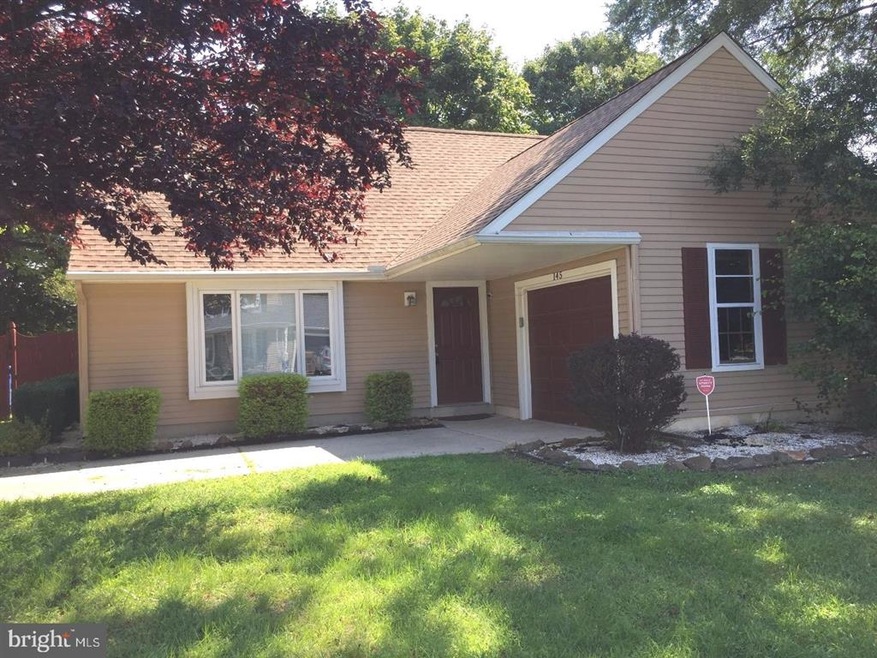 145 Heidi Ln, Swedesboro, NJ 08085 - photo 1