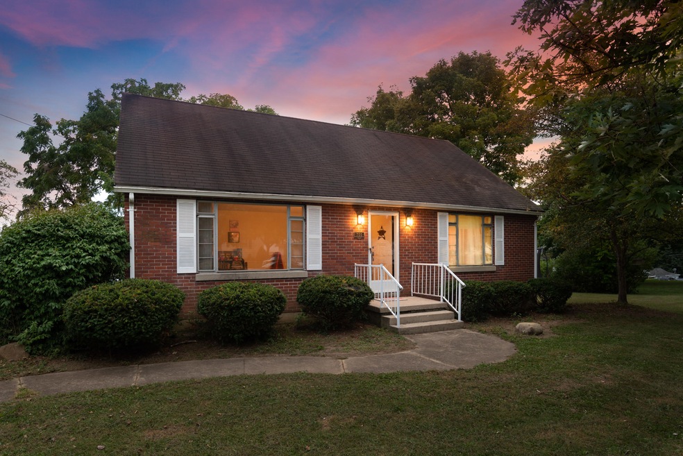 755 Grandview St, Sidney, OH 45365 - photo 1