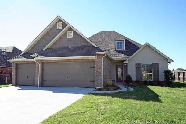 1709 W Vicksburg St, Broken Arrow, OK 74011 - photo 1