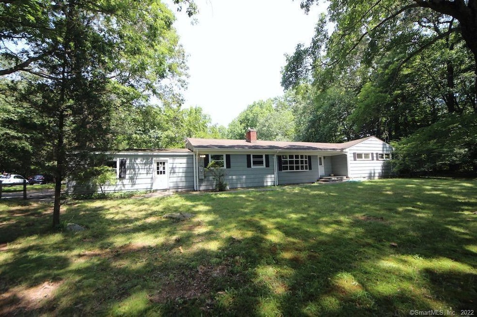 148 Parry Rd, New Canaan, CT 06840 - photo 1