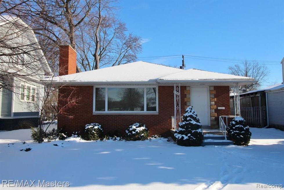 Welcome Home to 734 N Monroe St.