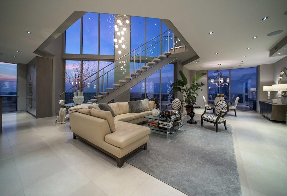 Stunning 2-Story Penthouse on the 26th and 27th Fl