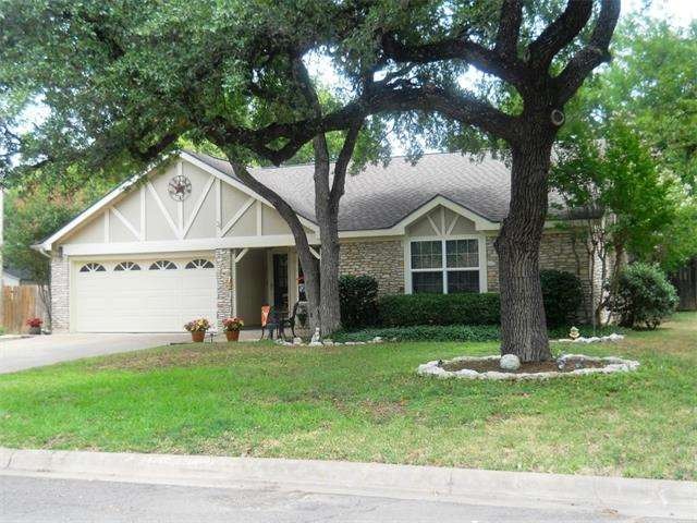Exterior Front ~ 3 bedroom, 2 bath in beautiful Ro