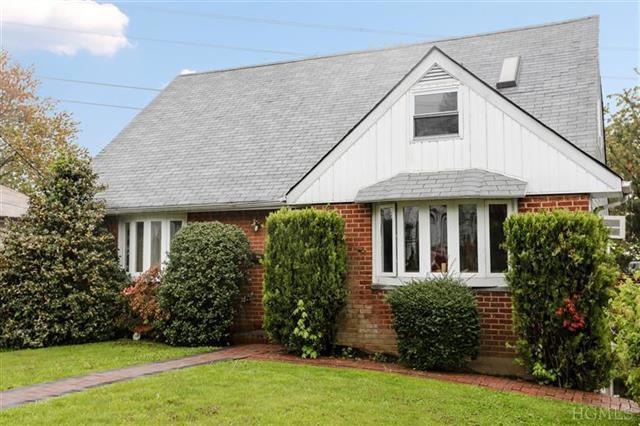 151 Roundhill Dr, Yonkers, NY 10710 - photo 1