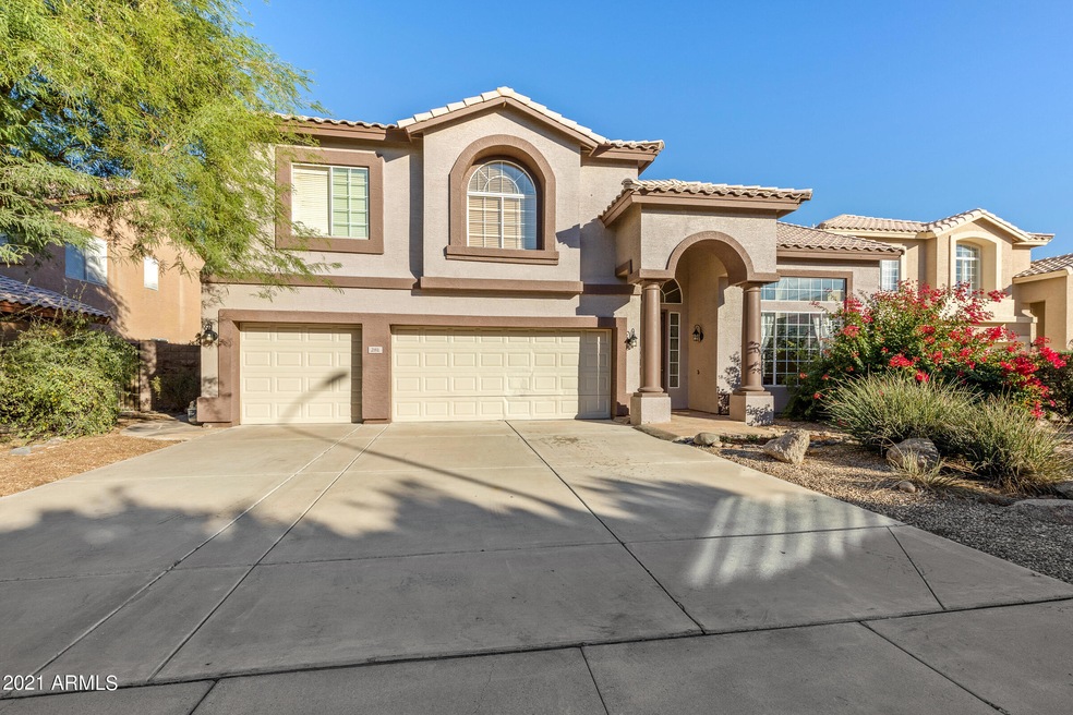 281 N Carriage Ln-1