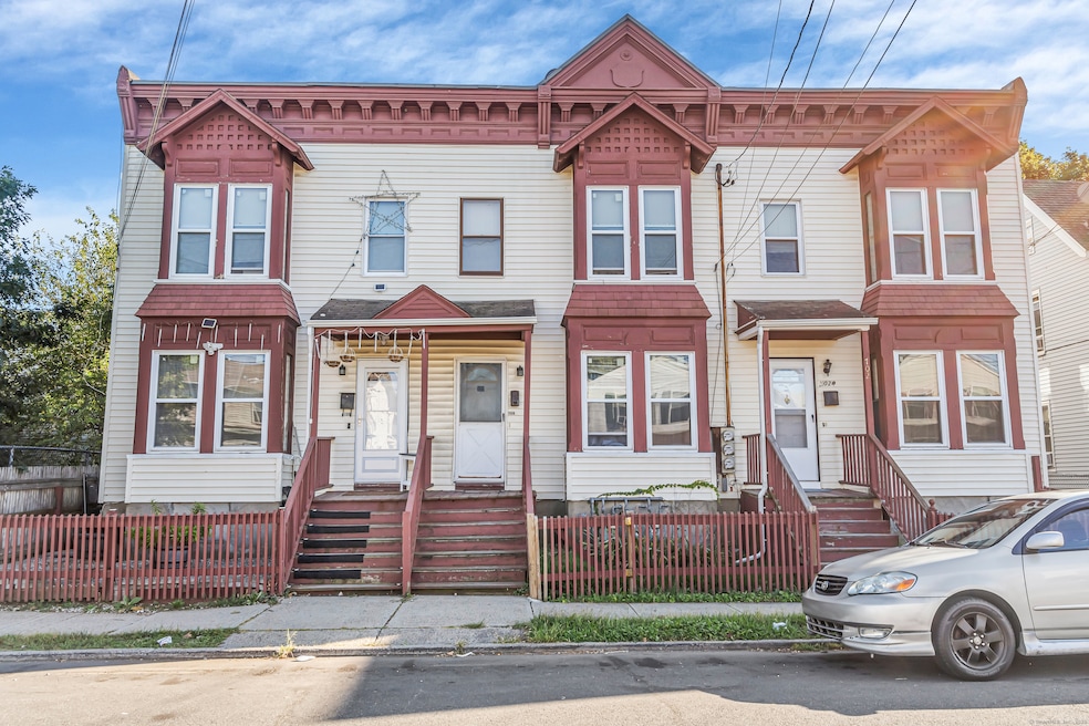 704 Maple St, Bridgeport, CT 06608 - photo 1