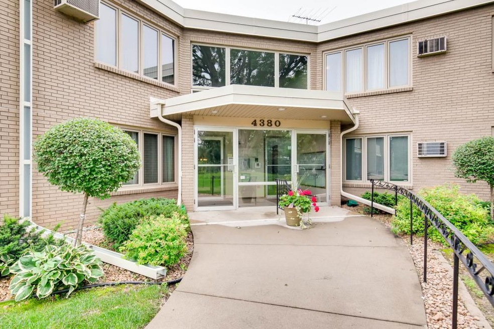 4380 Brookside Court Lobby Entrance