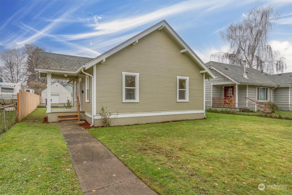 551 17th Ave, Longview, WA 98632 - photo 1