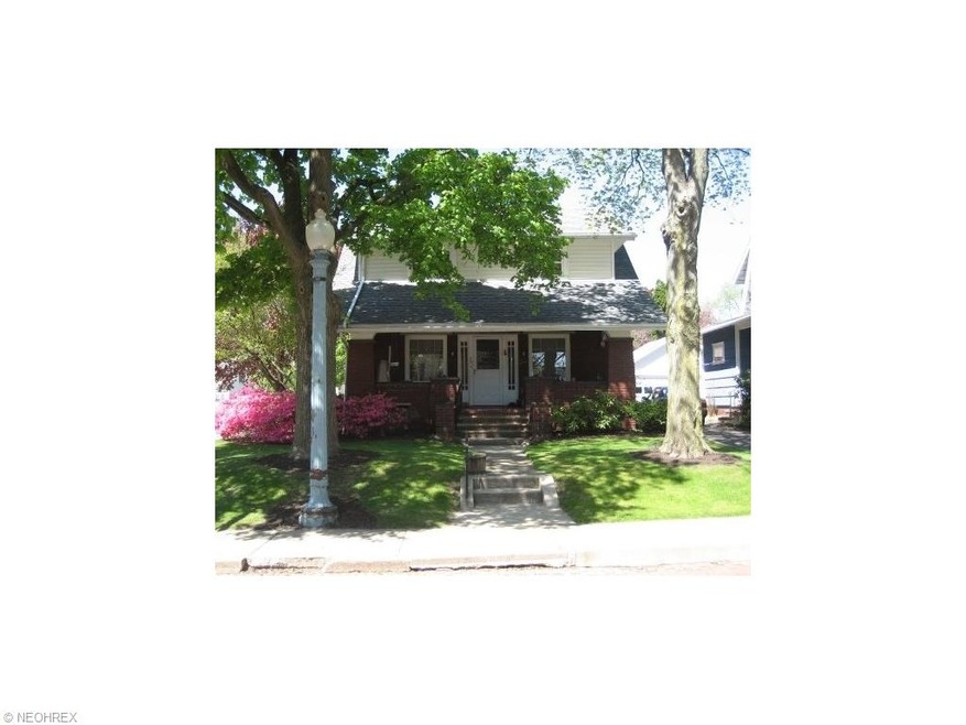 Welcome to 301 Bellflower!