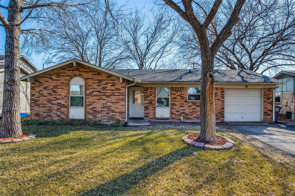 204 Duncan Way, Wylie, TX 75098 - photo 1