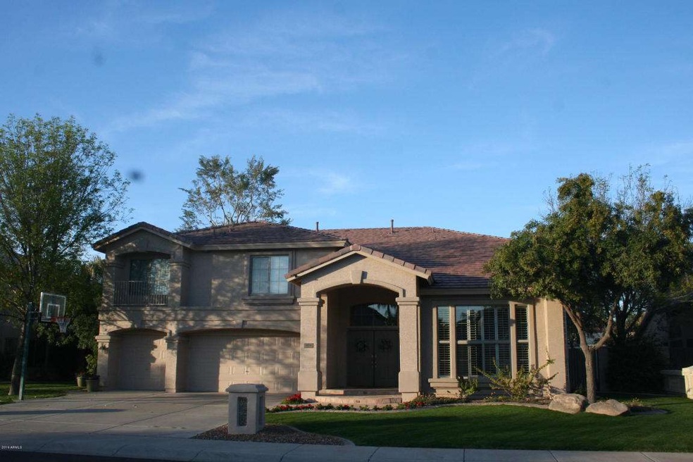 Front Yard_04