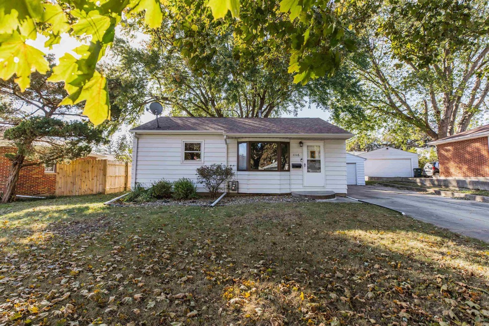 1116 Sheerer Ave, Waterloo, IA 50701 - photo 1