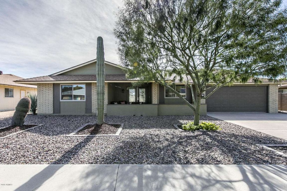 9906 W Desert Forest Circle-33
