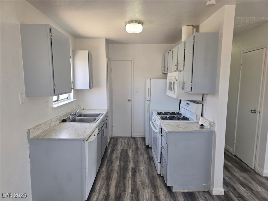 1724 Breckenwood Ct unit 4, Las Vegas, NV 89115 - photo 1