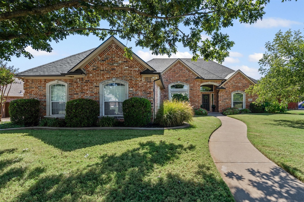 Pending $449,000 • Co-Listing Agent