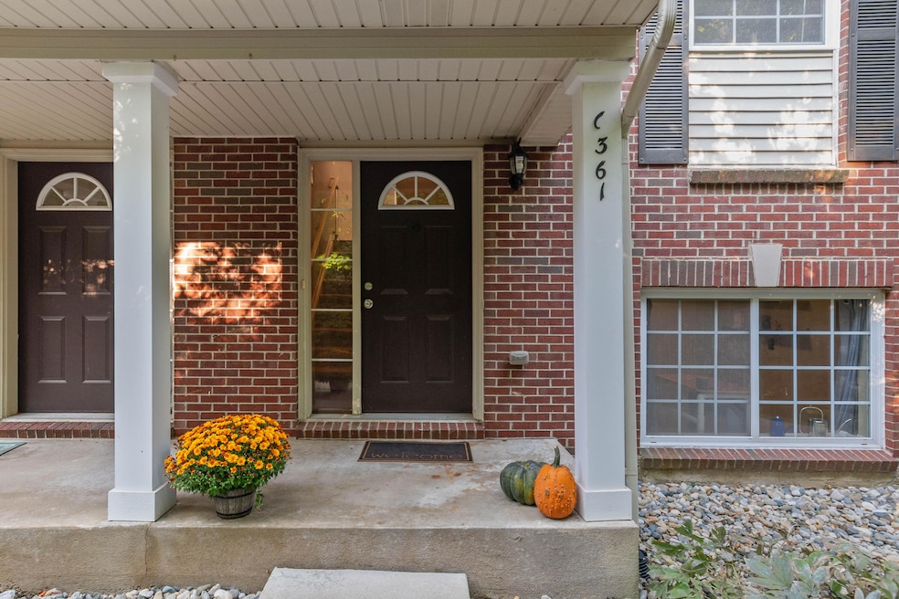 Under Contract $299,500