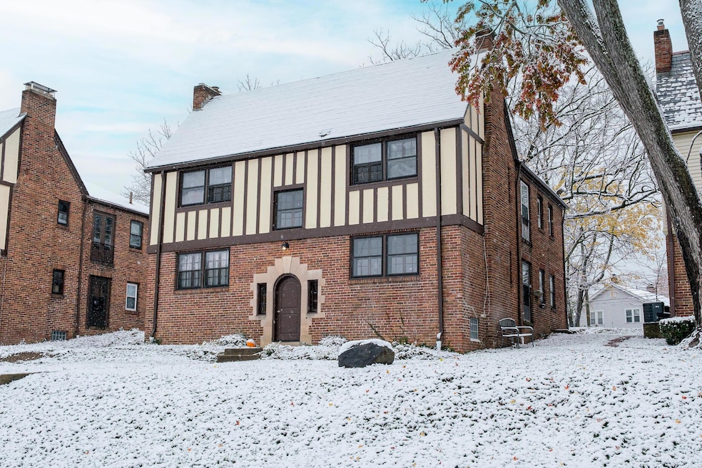 118 W Tulane Rd, Columbus, OH 43202 - photo 1