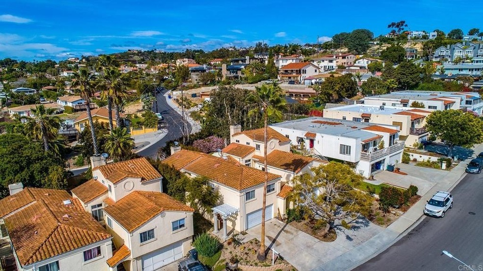 818 Viva Ct, Solana Beach, CA 92075 - photo 1