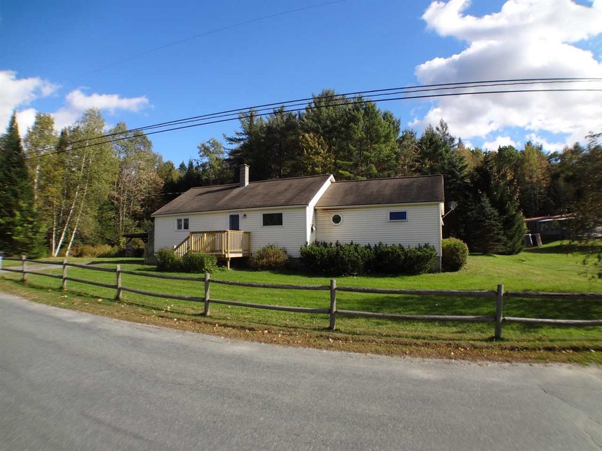 316 Railroad St, Littleton, NH 03561 - photo 1