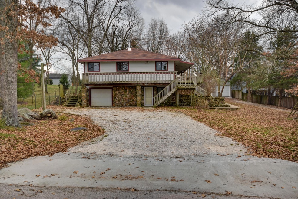 1636 W Dewberry-58