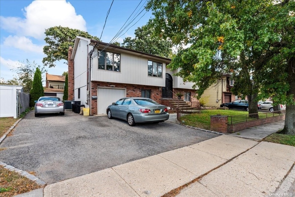 54 Stewart Ave, Bethpage, NY 11714 - photo 1