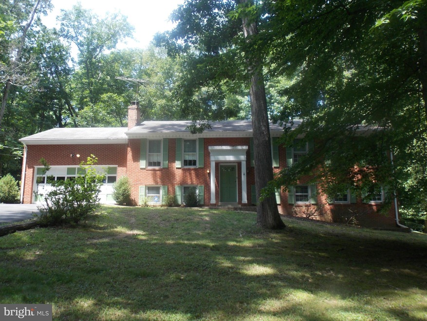 8923 Turkey Hill Rd, La Plata, MD 20646 - photo 1