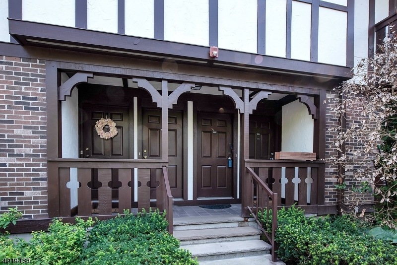 1604 Faulkner Ct unit 1604, Mahwah, NJ 07430 - photo 1