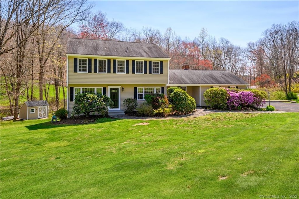 33 Old Bethel Rd, Newtown, CT 06470 - photo 1