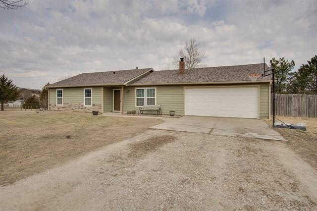 962 N 1892 Rd, Lawrence, KS 66049 - photo 1