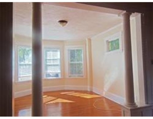 9 Ocean Terrace unit 1, Salem, MA 01970 - photo 1