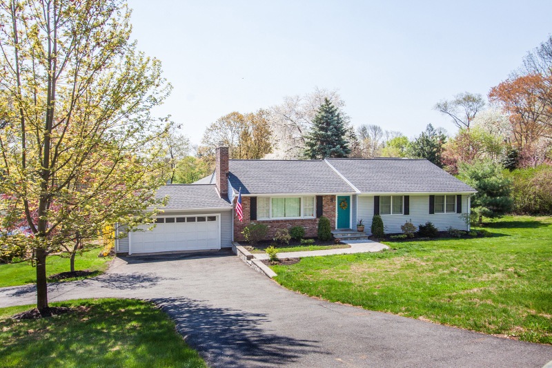 18 Raynor Rd, Morristown, NJ 07960 - photo 1