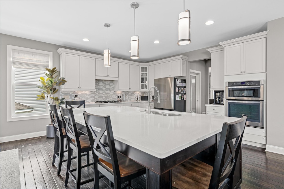 12598 84th Place N, Maple Grove, MN 55369 - photo 1