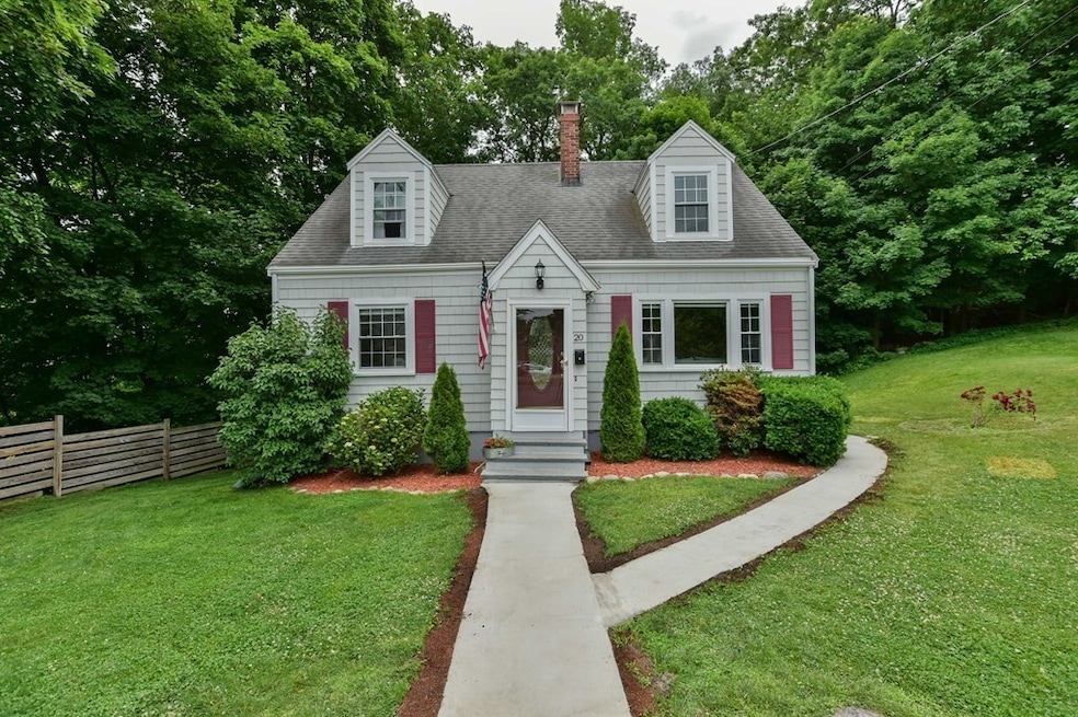 20 Hilltop Terrace, Woburn, MA 01801 - photo 1