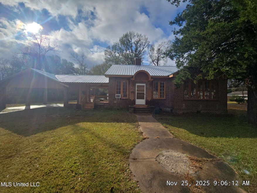 413 Pine St, Lexington, MS 39095 - photo 1