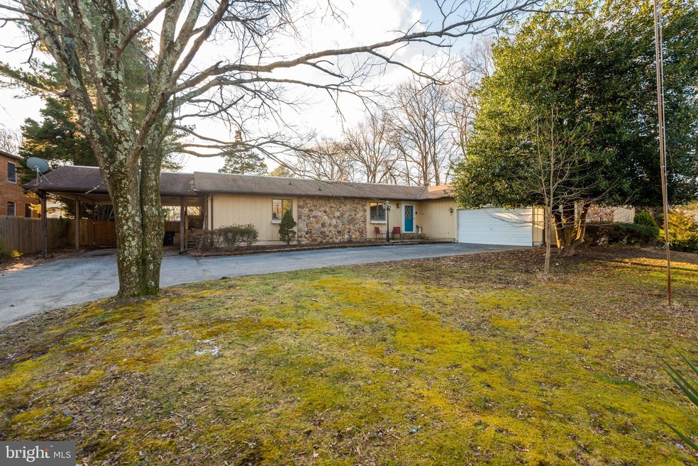 6904 Glenn Dale Rd, Glenn Dale, MD 20769 - photo 1