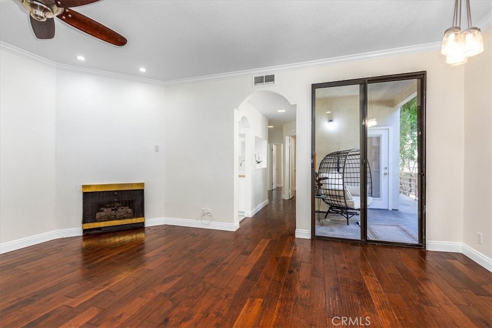 3913 N Virginia Rd unit 108, Long Beach, CA 90807 - photo 1