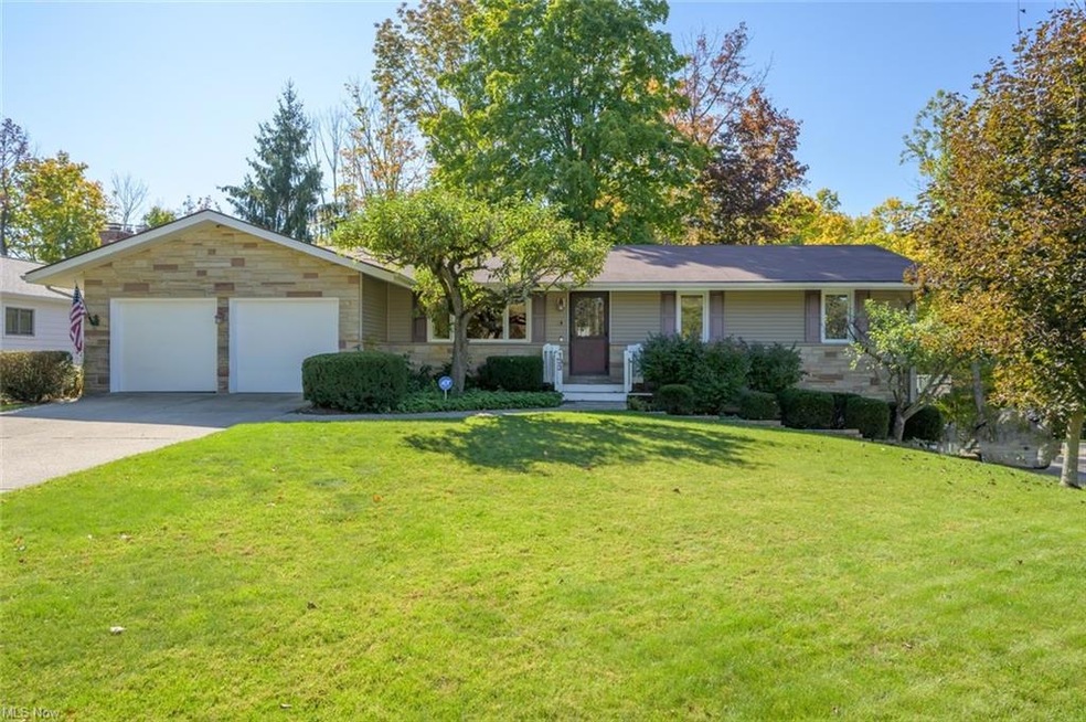 133 Greenbriar Dr, Aurora, OH 44202 - photo 1