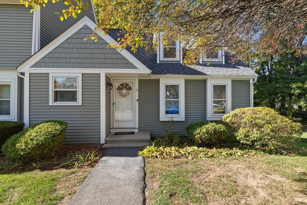 11 Merrimack Meadows Ln unit 17, Tewksbury, MA 01876 - photo 1