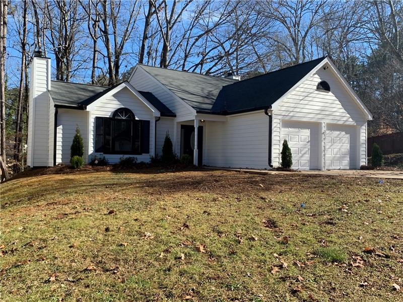 10475 Virginia Pine Ln, Alpharetta, GA 30022 - photo 1