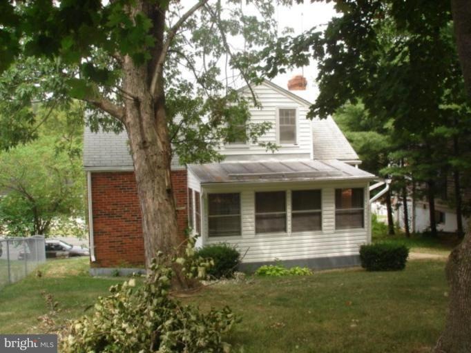 450 N Massanutten St, Strasburg, VA 22657 - photo 1