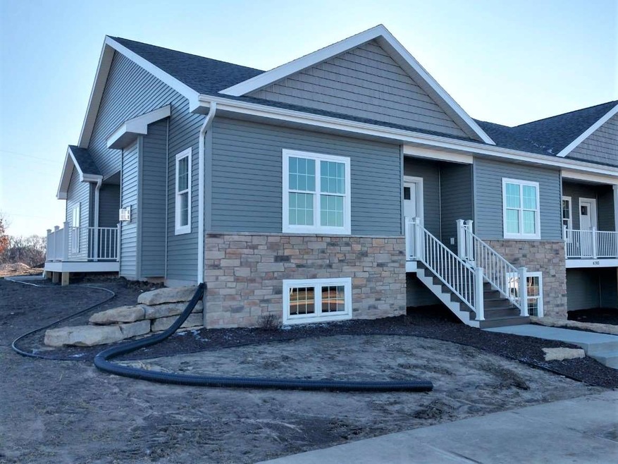 6281 Stone Gate Dr, Fitchburg, WI 53719 - photo 1